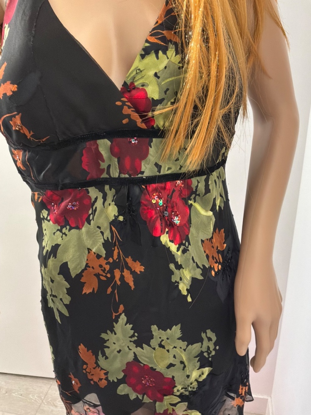 Vintage Le Chateau Y2K Silk Floral Halter Top Black Red Velvet Trim Size M - Picture 6 of 8